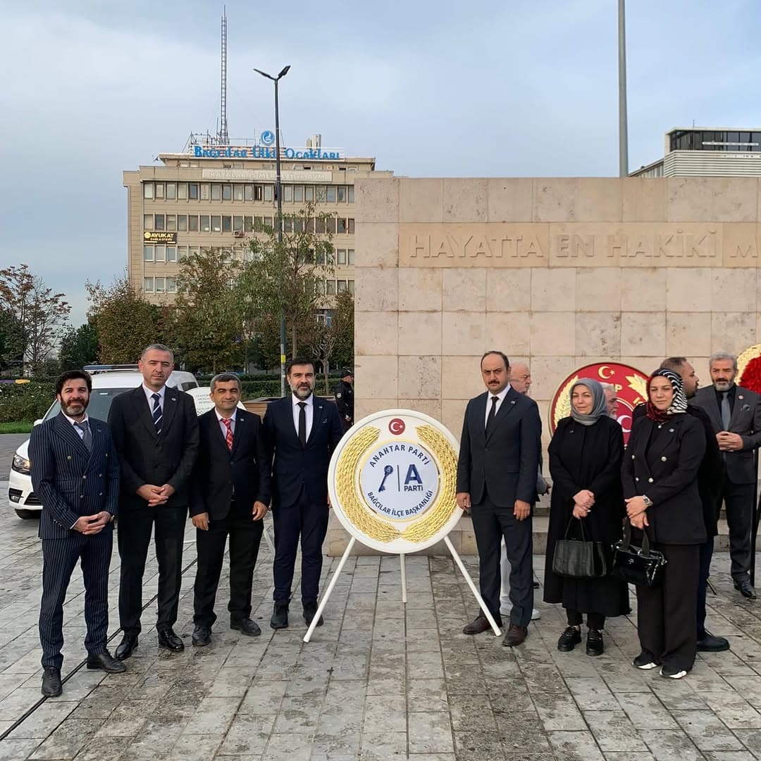 Anahtar Parti Bağcılar İlçe Başkanlığı olarak, Bağcılar Meydanı’nda düzenlenen 10 Kasım Gazi Mustafa Kemal Atatürk’ü Anma Töreni’ne katılım sağladık.